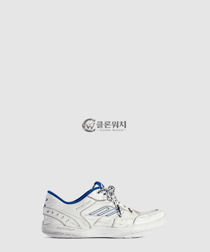 Balenciaga Hamptons One-Out Sneakers 841765