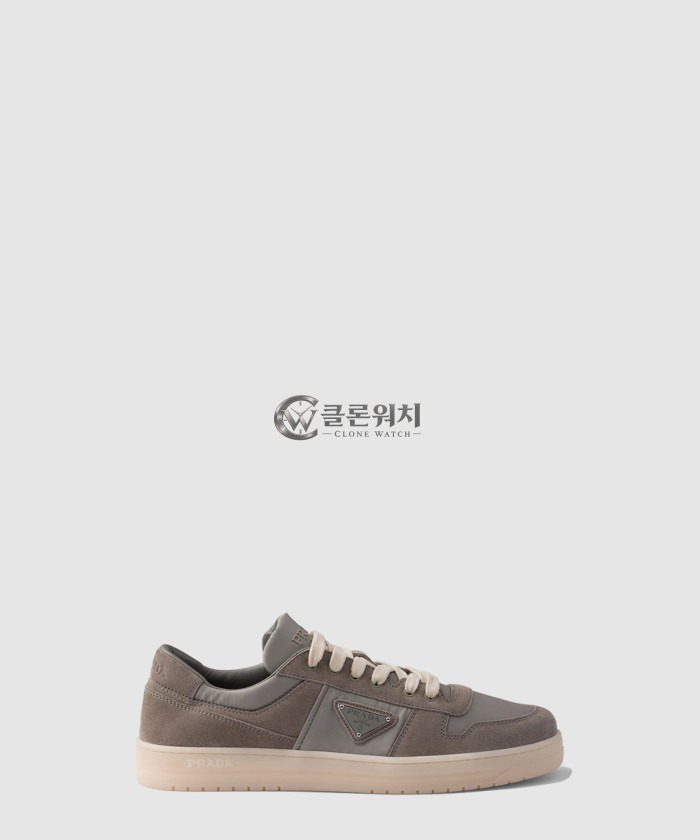 프라다 다운타운 리나일론 및 스웨이드 스니커즈 2EE364