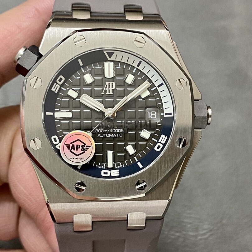 APS 공장 최고퀄 오데마피게 로얄오크 오프쇼어 15720 Grey 다이얼 316L Steel Bezel&Case 러버밴드 4308 무브먼트 42mm