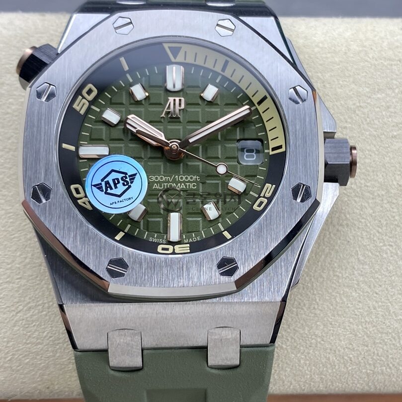 APS 공장 최고퀄 오데마피게 로얄오크 오프쇼어 15720 Green 다이얼 316L Steel Bezel&Case 러버밴드 4308 무브먼트 42mm