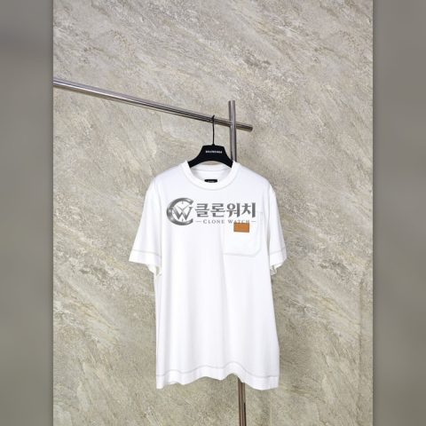 펜디 레더 패치 반팔 티셔츠 화이트