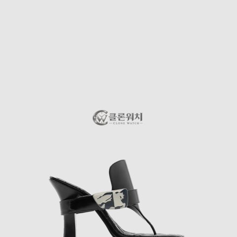 Burberry Leather Bay Sandals 80855441