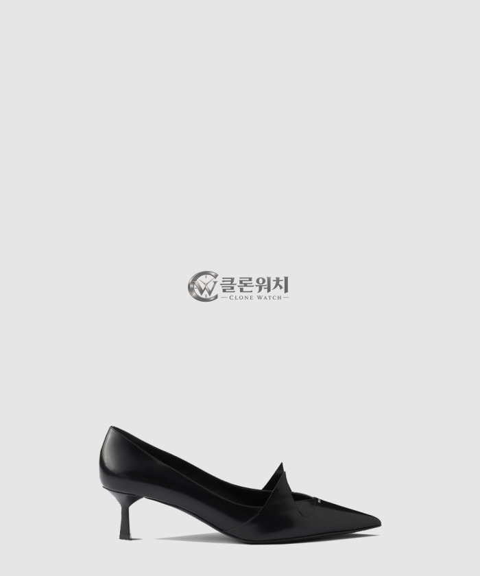 Prada Two-Tone Brushed Leather Pumps 1I976N