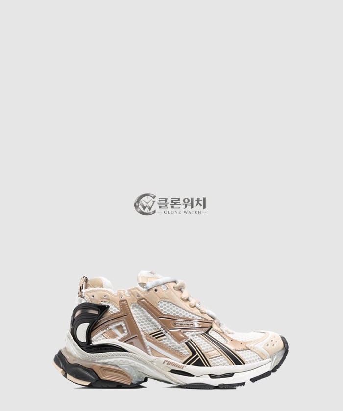 Balenciaga runner sneakers 677402