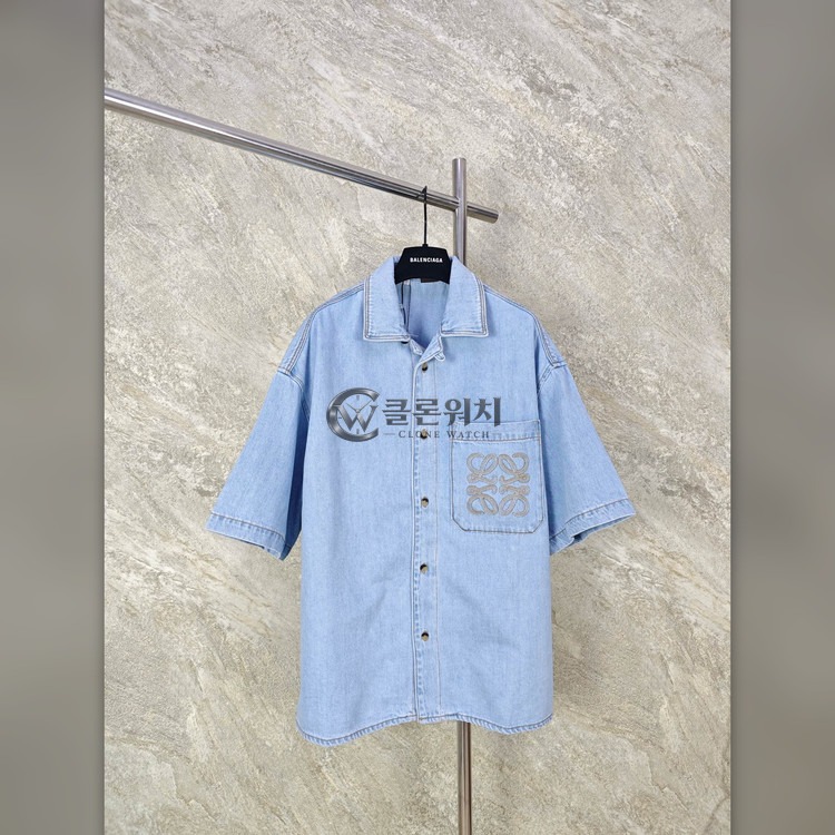 로에베 자수 반팔 데님 셔츠