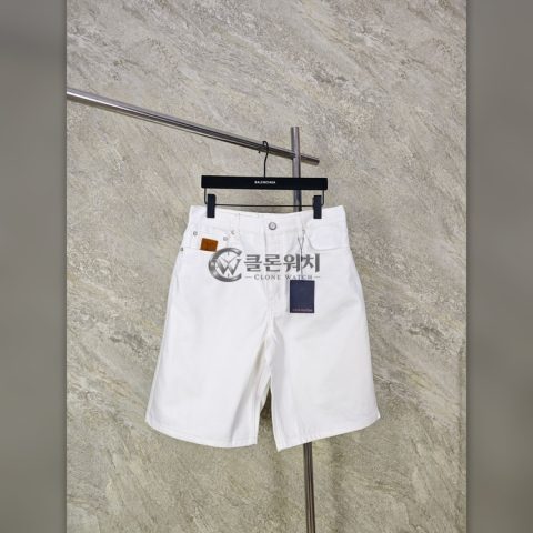 Louis Vuitton Skateboard Embroidered Denim Shorts