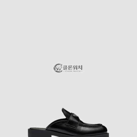 프라다 가죽 뮬 1S430N