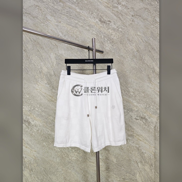 루이비통 메시 체커보드 니트 쇼츠 화이트