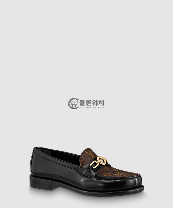 루이비통 체스 플랫 로퍼 1A9S2I