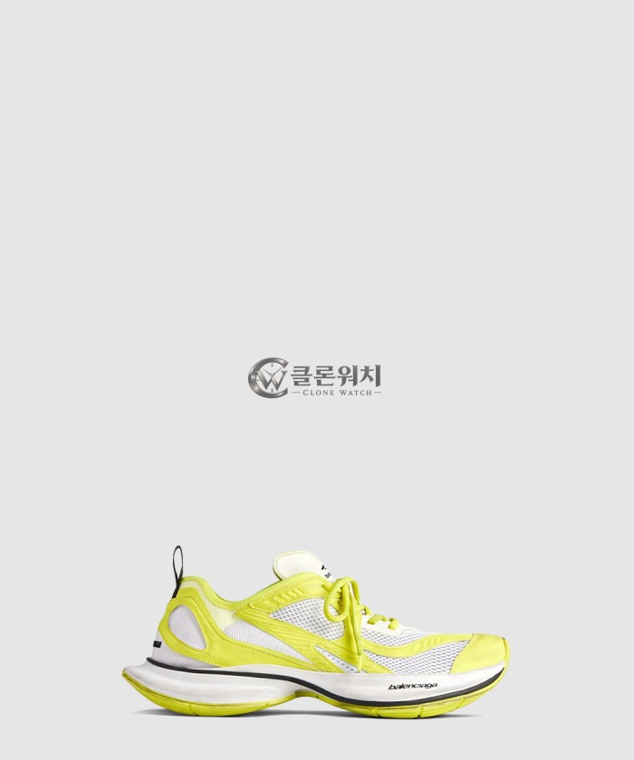 발렌시아가 서킷 스니커즈 793945
