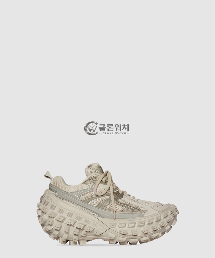 Balenciaga Defender sneakers 685613