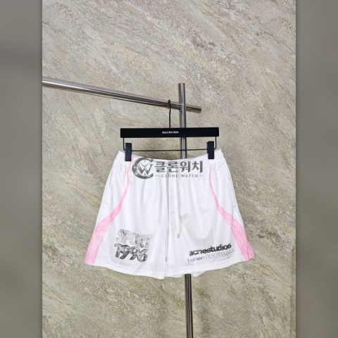 아크네 스튜디오 월드컵 한정 쇼츠 화이트