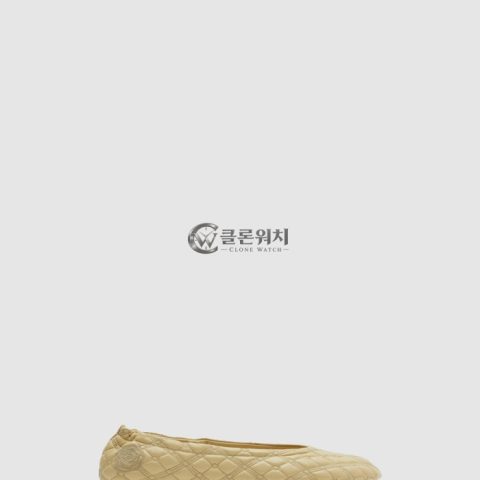 Burberry Leather Saddler Ballerina 80833941