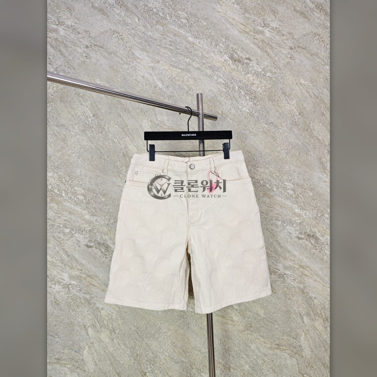 루이비통 체커보드 자카드 데님 쇼츠 화이트