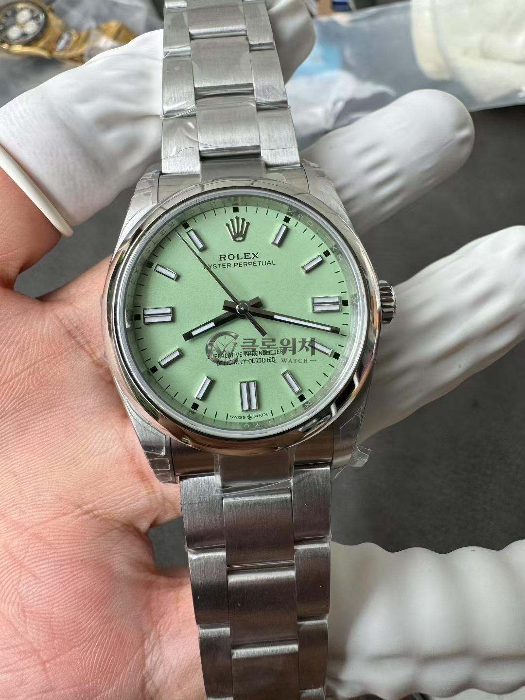 VS 공장 롤렉스 오이스터 퍼페추얼 36mm 126000 그린 래커 다이얼 스무스 베젤 오이스터 브레이슬릿 – 1:1 슈퍼클론 DD3230 무브먼트