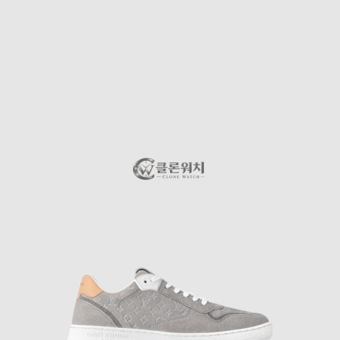 루이비통 LV 스타디움 스니커즈 1AGXQ9