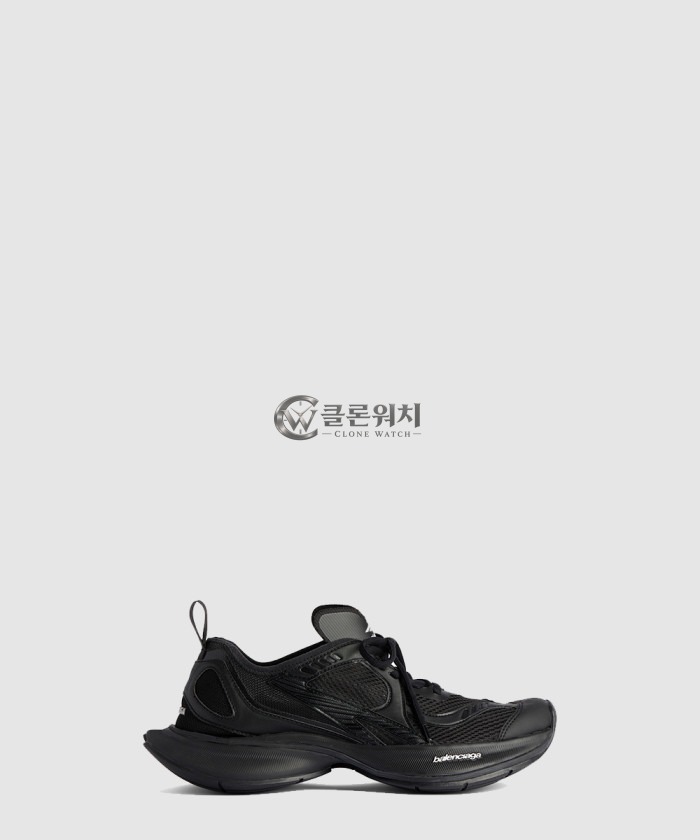 발렌시아가 서킷 스니커즈 793945