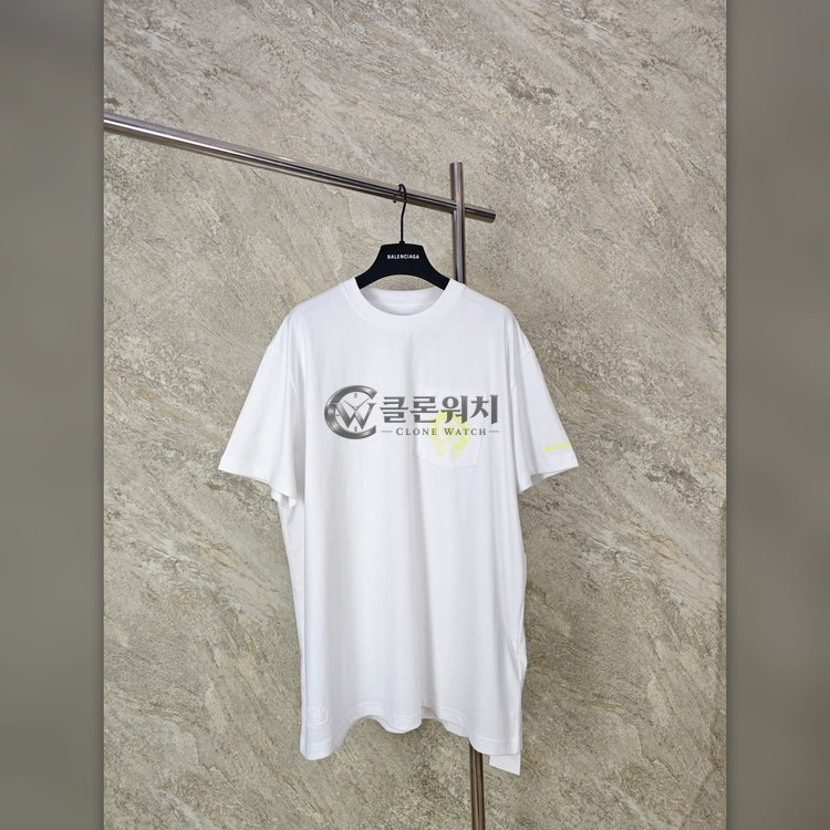 크롬하츠 홀스슈 네온 레터링 반팔 티셔츠 화이트