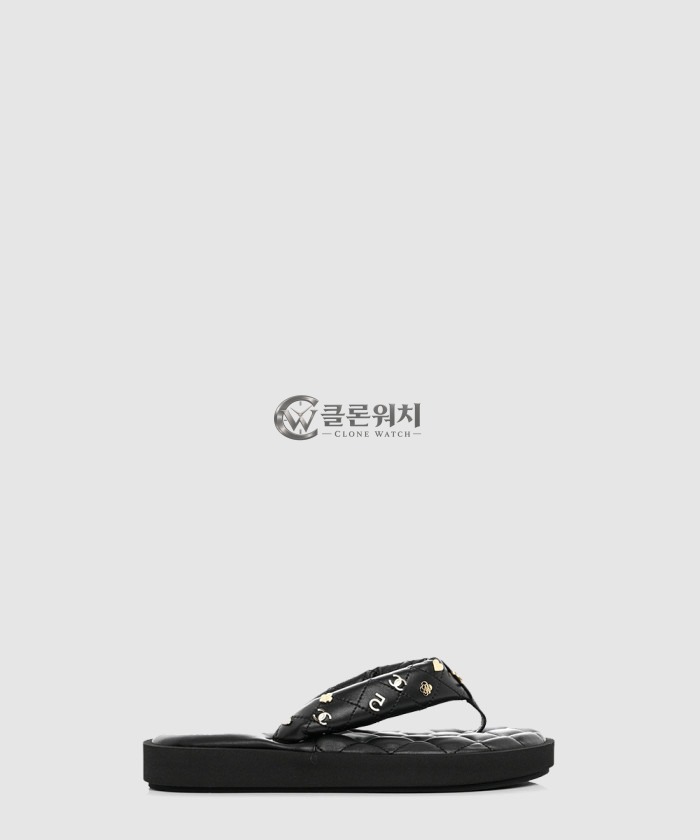 Chanel Slide G39860