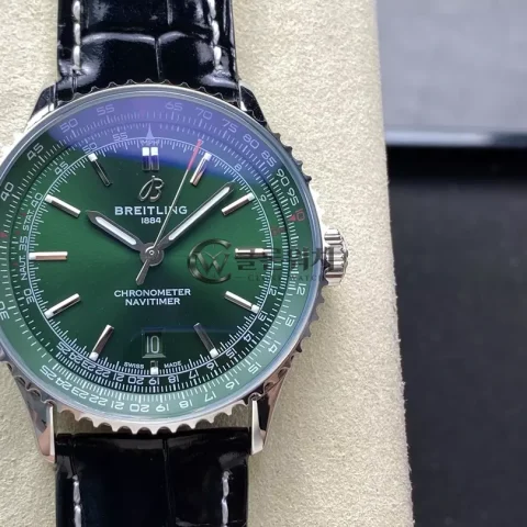 브라이틀링 내비타이머 오토매틱 41mm 스테인리스 스틸 BLSF 그린 다이얼 블랙 레더 스트랩 A2824 V2