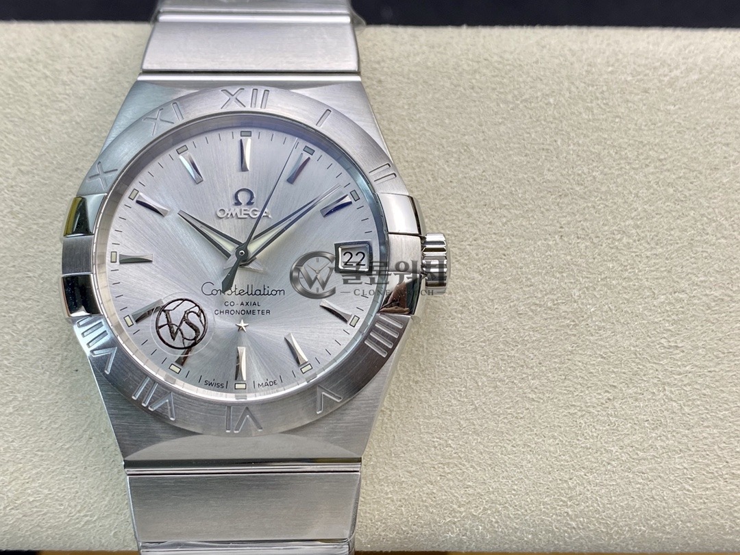 VS 공장 오메가 컨스텔레이션 38mm 스틸 실버 다이얼 (123.10.38.21.02.001) – 단동 DD8500 무브먼트 1:1 슈퍼클론
