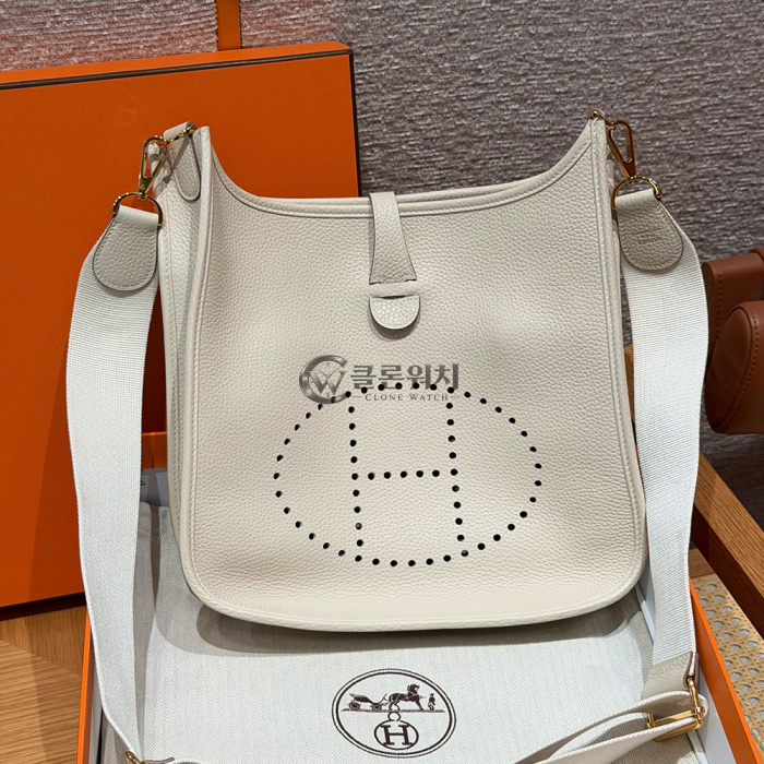 Top-Quality Fully Handmade Hermès Evelyne 29 Craie Epsom Leather Gold Hardware