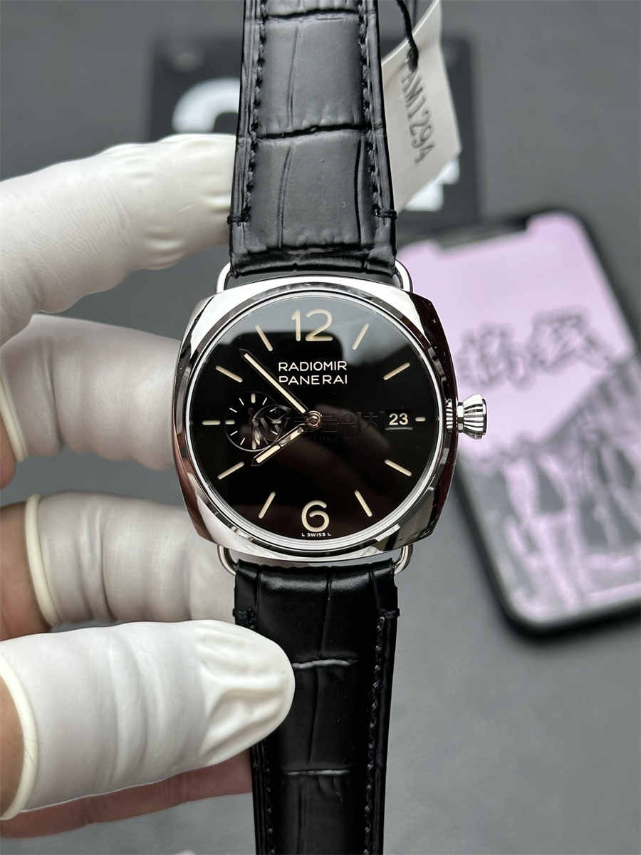 VS 공장 파네라이 PAM1294 40mm 라디오미르 슈퍼클론 블랙 다이얼 P.900 무브먼트