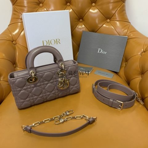 디올 Dior Lady Dior Bag Cannage Lambskin