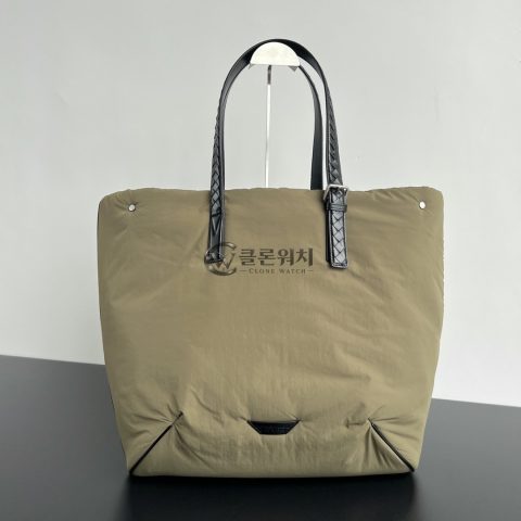 보테가베네타 Bottega Veneta Padded Light Paper Nylon Tote Bag