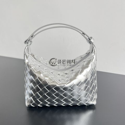 보테가베네타 Bottega Veneta Bang Bang Intrecciato Metallic Leather Shoulder Bag