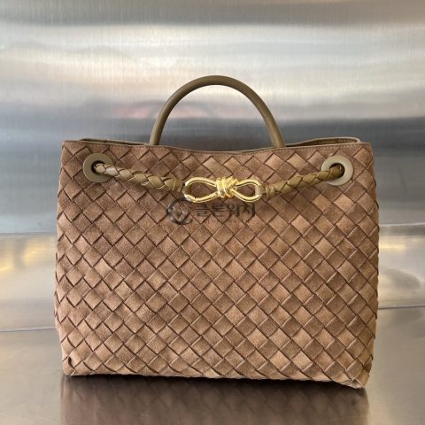보테가베네타 Bottega Veneta Andiamo Intrecciato Suede Tote