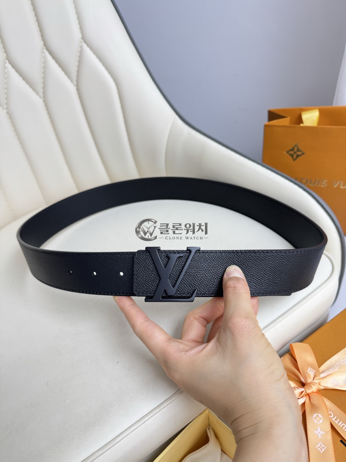 루이비통 LV 이니셜 매트 블랙 벨트 블랙 그레인 가죽
