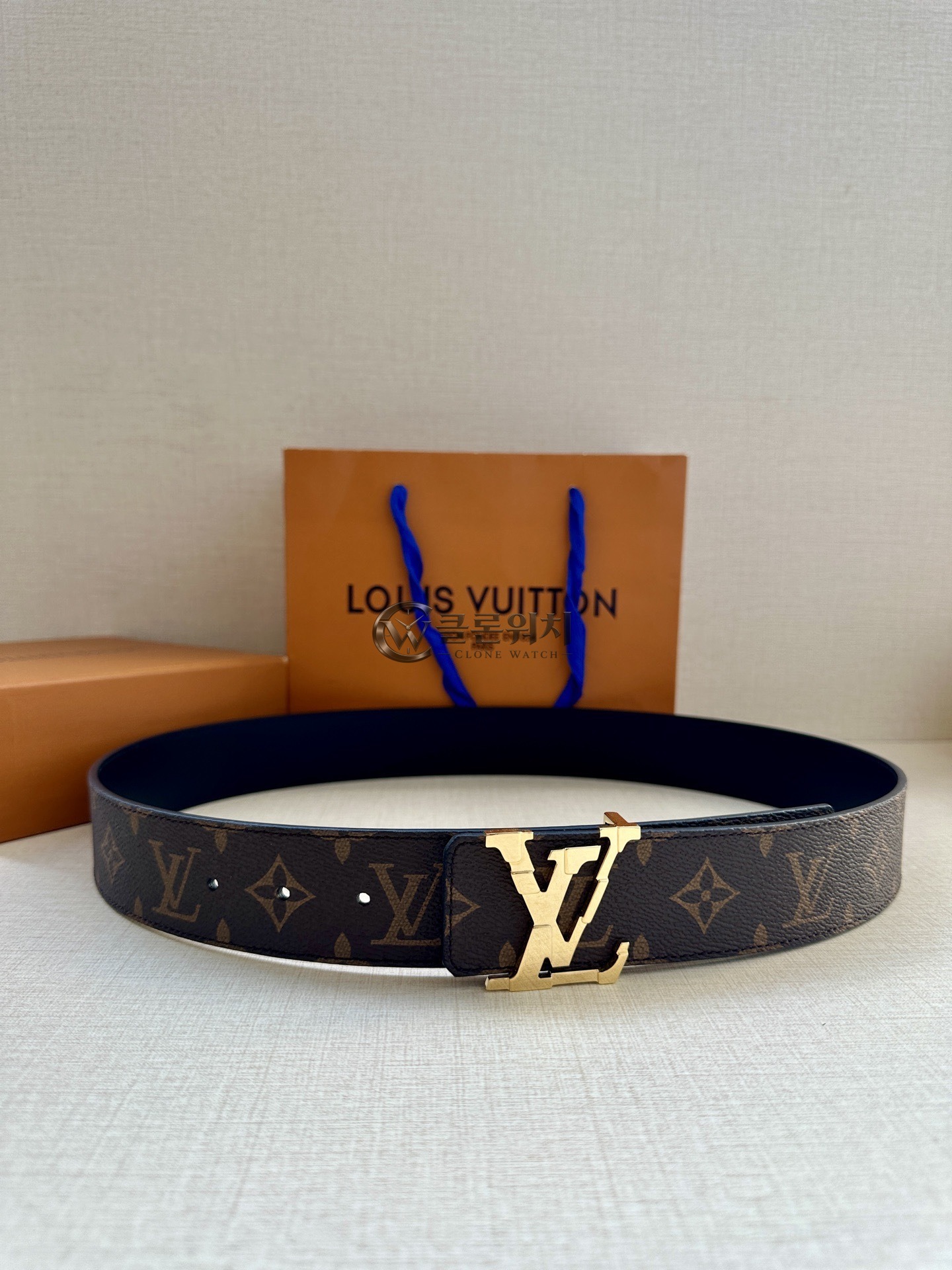 루이비통 LV 이니셜 모노그램 40mm 벨트 - 브라운