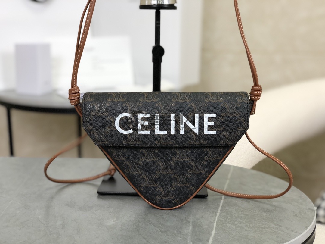 셀린느 CELINE Triomphe Canvas Triangle Crossbody Bag Tan