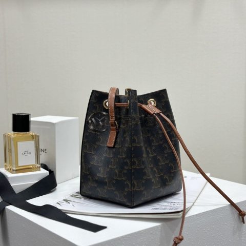 셀린느 CELINE Small Bucket in Triomphe Canvas and Calfskin - Tan