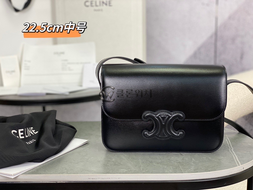 셀린느 CELINE Teen Triomphe Bag in Shiny Calfskin – Black